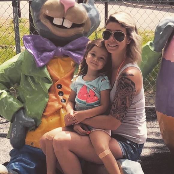 Meet your Posher, Cortnee - Picture 1 of 1